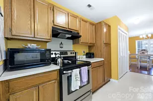 5837 Amity Springs Dr, Charlotte, NC 28212 - Photo 5