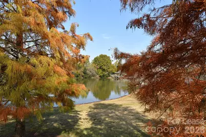 8643 Beaver Creek Drive, Charlotte, NC 28269 - Photo 37