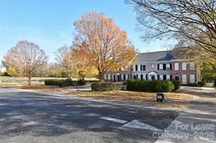8643 Beaver Creek Dr, Charlotte, NC 28269 - Photo 15