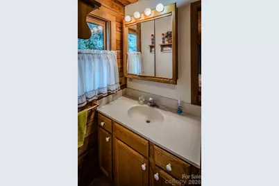 86 Hickory Lane, Newland, NC 28657 - Photo 25