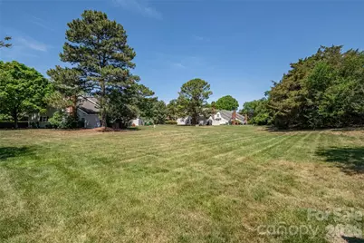 9235 N Vicksburg Park Court, Charlotte, NC 28210 - Photo 37