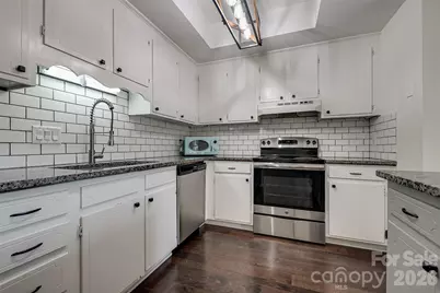 9235 N Vicksburg Park Court, Charlotte, NC 28210 - Photo 13