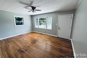 305 Forestway Dr, Mount Holly, NC 28120 - Photo 9