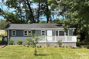 305 Forestway Dr, Mount Holly, NC 28120 - Photo 1