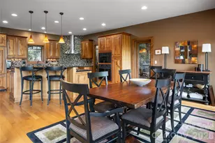 211 Boulder Rdg Dr, Hendersonville, NC 28792 - Photo 9
