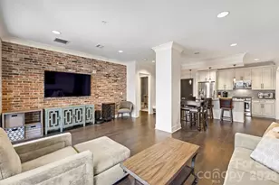 222 S Caldwell St, Charlotte, NC 28202 - Photo 13