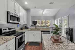 1802 Robinwood Village Dr, Gastonia, NC 28054 - Photo 11