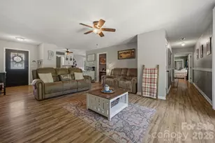 1404 Castle Ct, Lenoir, NC 28645 - Photo 19
