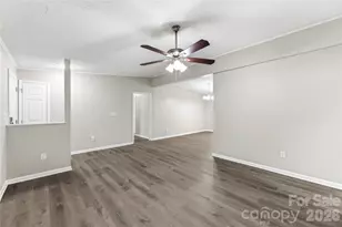 8200 Chrisbry Ln, Charlotte, NC 28215 - Photo 19