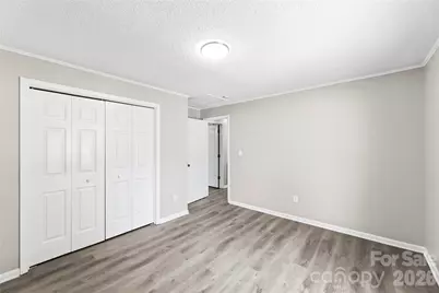 8200 Chrisbry Lane, Charlotte, NC 28215 - Photo 7