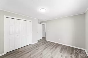 8200 Chrisbry Ln, Charlotte, NC 28215 - Photo 7