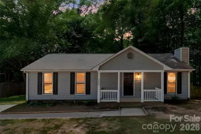 8200 Chrisbry Lane, Charlotte, NC 28215 - Photo 13