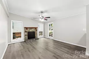 8200 Chrisbry Ln, Charlotte, NC 28215 - Photo 17