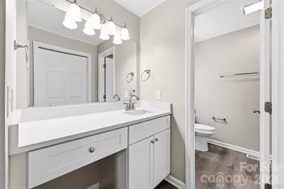 8200 Chrisbry Lane, Charlotte, NC 28215 - Photo 25
