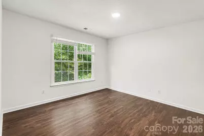 5802 Swanston Drive, Charlotte, NC 28269 - Photo 13