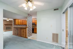 10969 Carmel Crossing Rd, Charlotte, NC 28226 - Photo 15