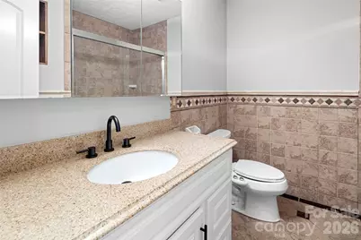 2000 Davis Mountain Road, Hendersonville, NC 28739 - Photo 27