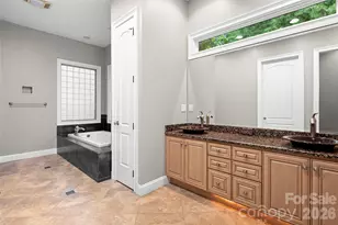 2000 Davis Mountain Rd, Hendersonville, NC 28739 - Photo 21