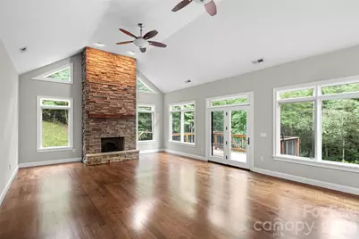 2000 Davis Mountain Road, Hendersonville, NC 28739 - Photo 7