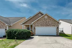 27 Chowan Dr, Fletcher, NC 28732 - Photo 1