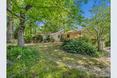 1916 Old Spartanburg Road, Hendersonville, NC 28792 - Photo 5