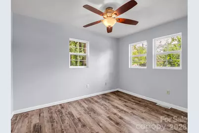 1916 Old Spartanburg Road, Hendersonville, NC 28792 - Photo 21