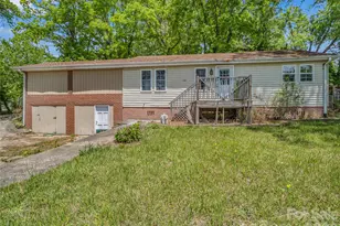 1916 Old Spartanburg Rd, Hendersonville, NC 28792 - Photo 1