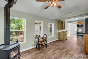 1916 Old Spartanburg Rd, Hendersonville, NC 28792 - Photo 19