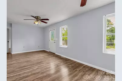 1916 Old Spartanburg Road, Hendersonville, NC 28792 - Photo 11