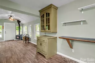 1916 Old Spartanburg Rd, Hendersonville, NC 28792 - Photo 15