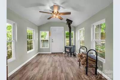 1916 Old Spartanburg Road, Hendersonville, NC 28792 - Photo 17