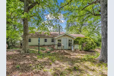 1916 Old Spartanburg Road, Hendersonville, NC 28792 - Photo 7