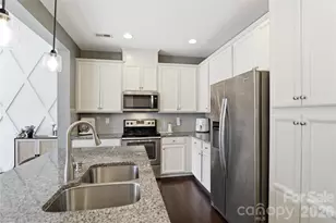1223 Bhaltair Ln, Fort Mill, SC 29708 - Photo 7