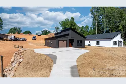 917 Overlook Drive SW, Lenoir, NC 28645 - Photo 5