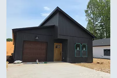 917 Overlook Drive SW #6, Lenoir, NC 28645 - Photo 1