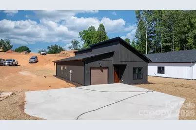 917 Overlook Drive SW, Lenoir, NC 28645 - Photo 3