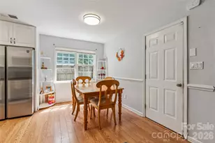 13221 Crooked Pine Ct, Charlotte, NC 28215 - Photo 7