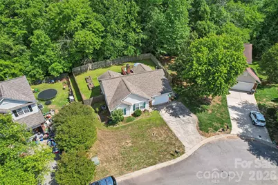 13221 Crooked Pine Court, Charlotte, NC 28215 - Photo 17