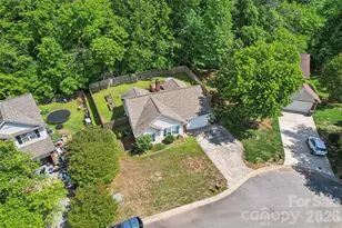 13221 Crooked Pine Ct, Charlotte, NC 28215 - Photo 17