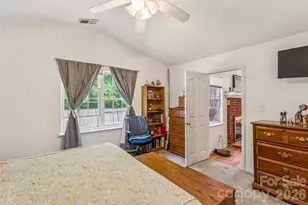 13221 Crooked Pine Ct, Charlotte, NC 28215 - Photo 13