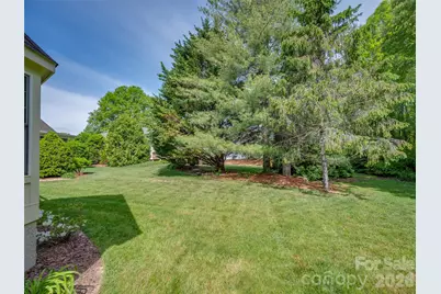 90 Dunroy Drive, Hendersonville, NC 28739 - Photo 37