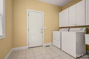 90 Dunroy Dr, Hendersonville, NC 28739 - Photo 17