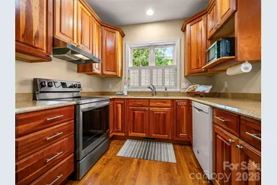 90 Dunroy Drive, Hendersonville, NC 28739 - Photo 15