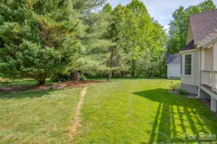 90 Dunroy Dr, Hendersonville, NC 28739 - Photo 35