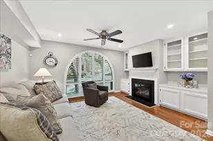 5803 Sharon Rd, Charlotte, NC 28210 - Photo 3