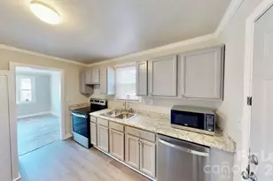 2320 Vanderbilt Rd, Charlotte, NC 28206 - Photo 3