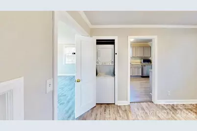 2320 Vanderbilt Road, Charlotte, NC 28206 - Photo 5