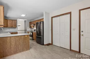 30 Kanuga Heights Ln, Hendersonville, NC 28739 - Photo 15