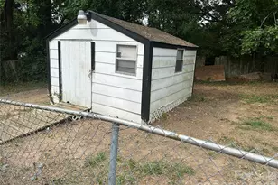 1103 Lewiston Ave, Charlotte, NC 28208 - Photo 13