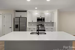 203 Crowfields Dr, Asheville, NC 28803 - Photo 9
